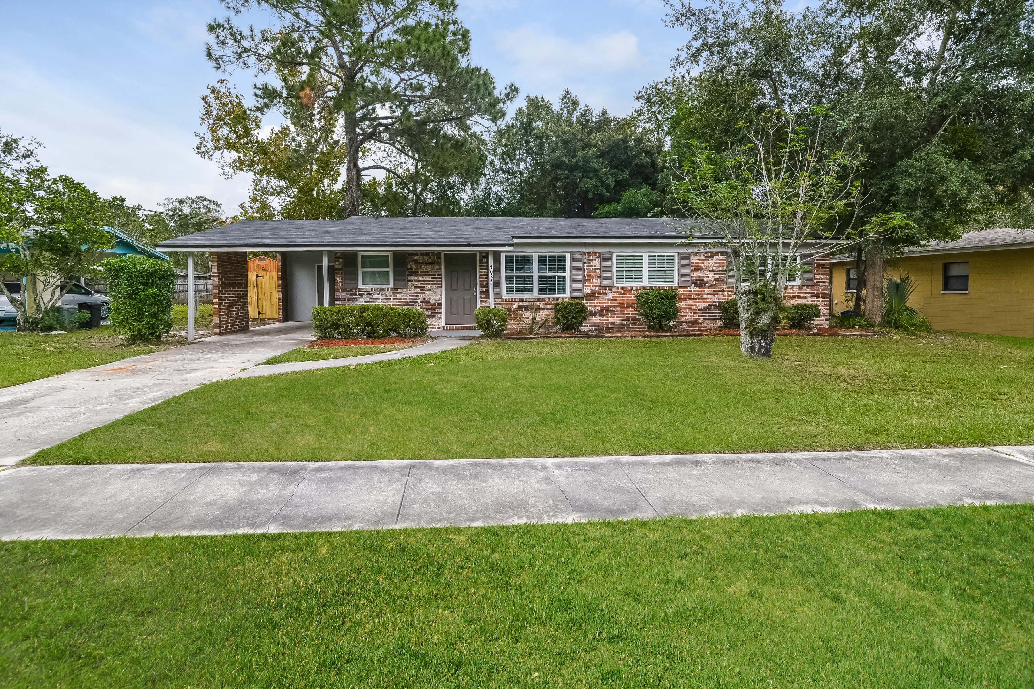 5027 McManus Dr Jacksonville, FL 32210